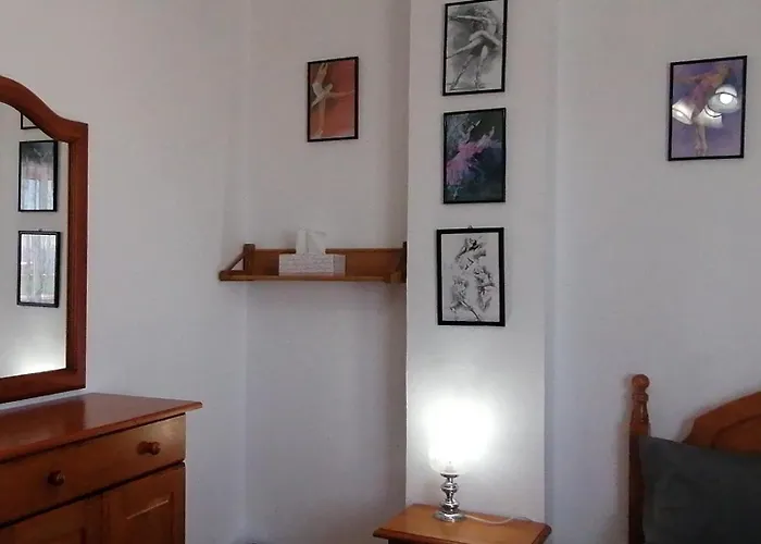 Alloggio in famiglia Geranios N.25 *