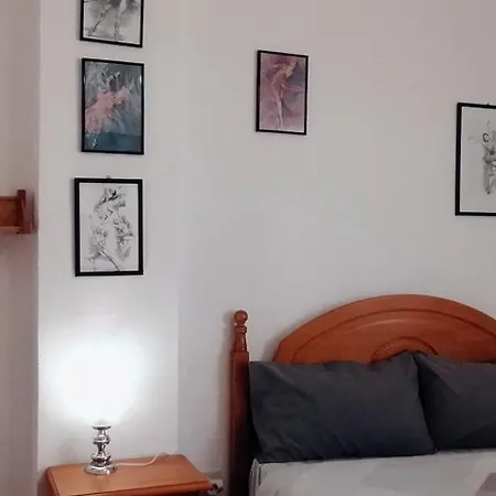 Geranios N.25 Quarto em Acomodações Particulares