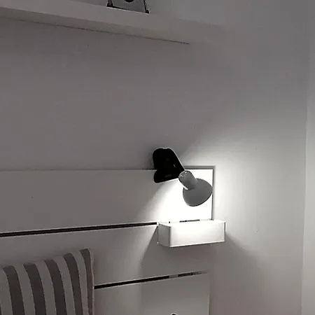 Geranios N.25 Quarto em Acomodações Particulares